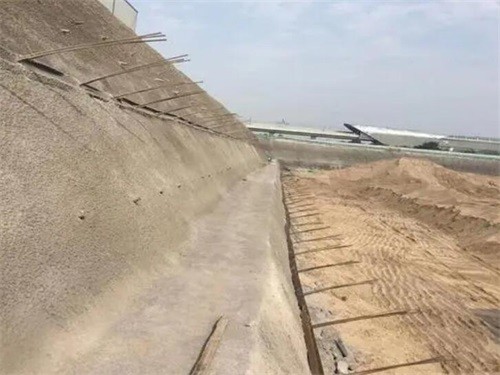 汉台河道边坡加固
